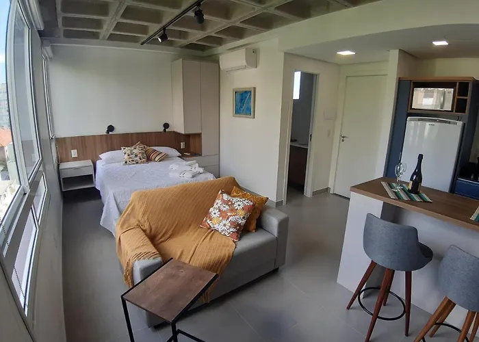 Studio contemporâneo em prédio novíssimo