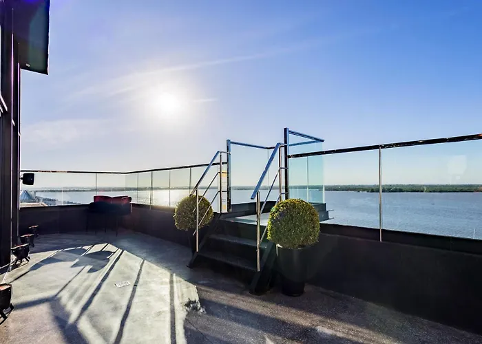 Xtay Cais Rooftop -Estudios Completos E Rooftop Para O Rio Guaiba
