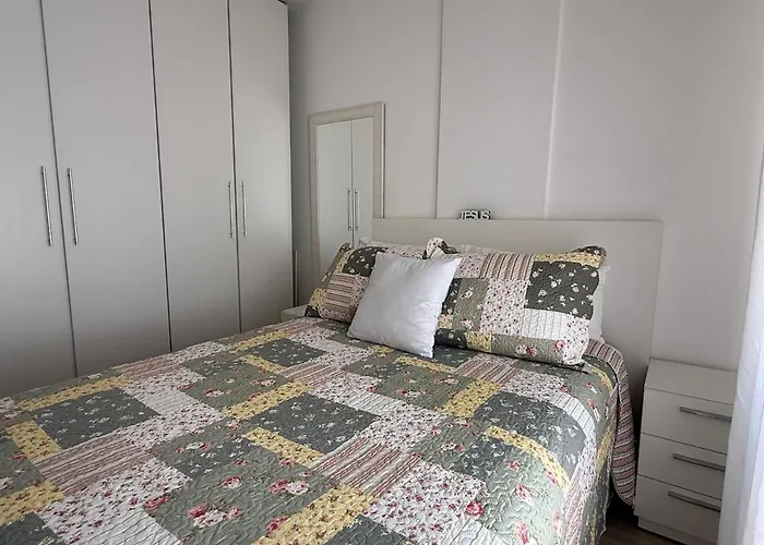 Modern And Great Location With Parking Space In J Lindoia