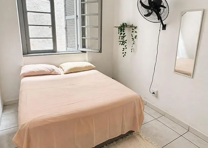 Hostel Bahia - Prox A Shopping Total E Hospital Presidente Vargas