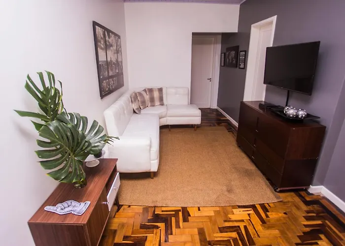 24/5 Guest House